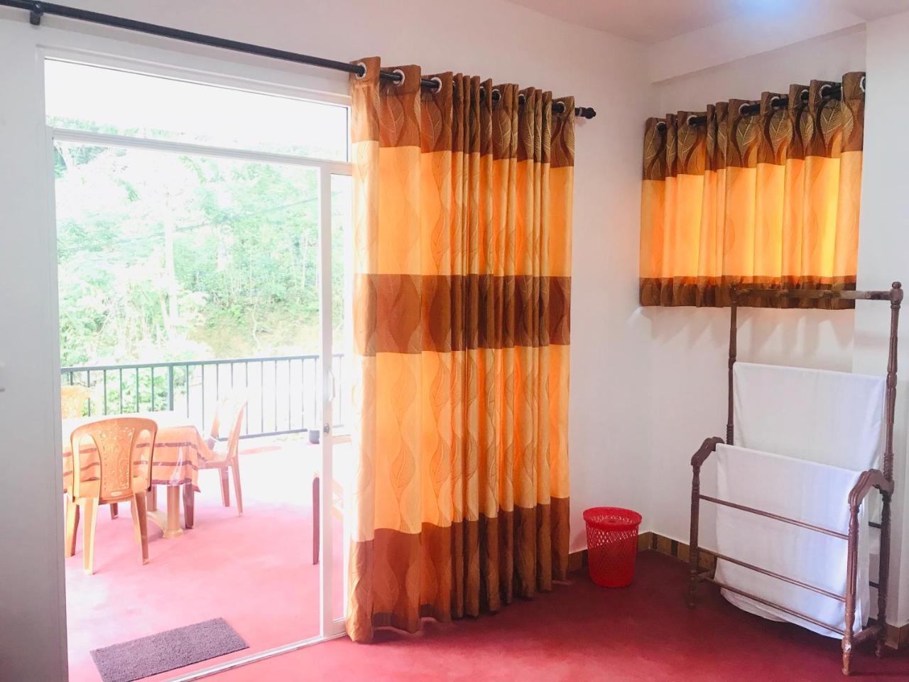 Senehas Homestay Ella Bagian luar foto