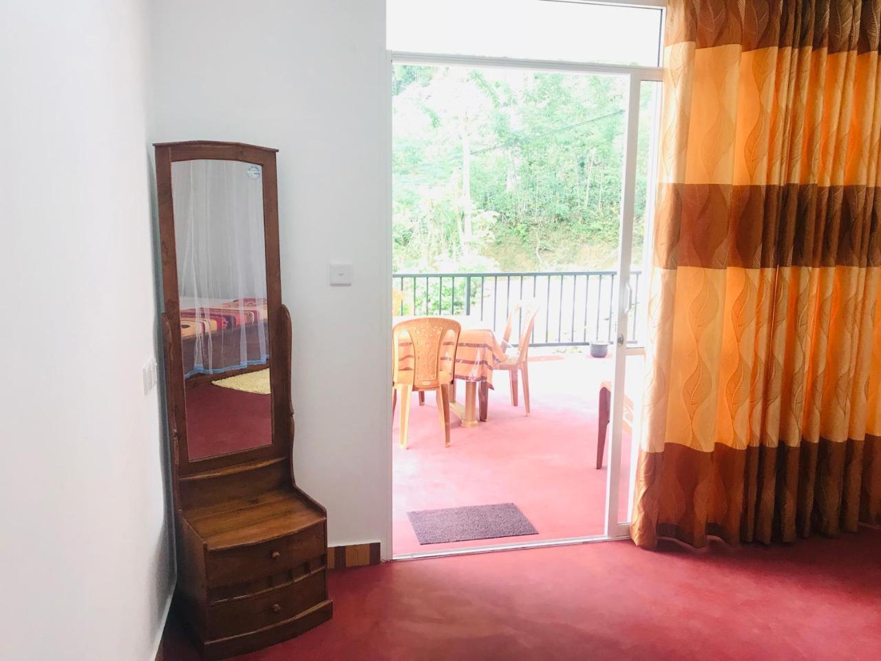 Senehas Homestay Ella Bagian luar foto